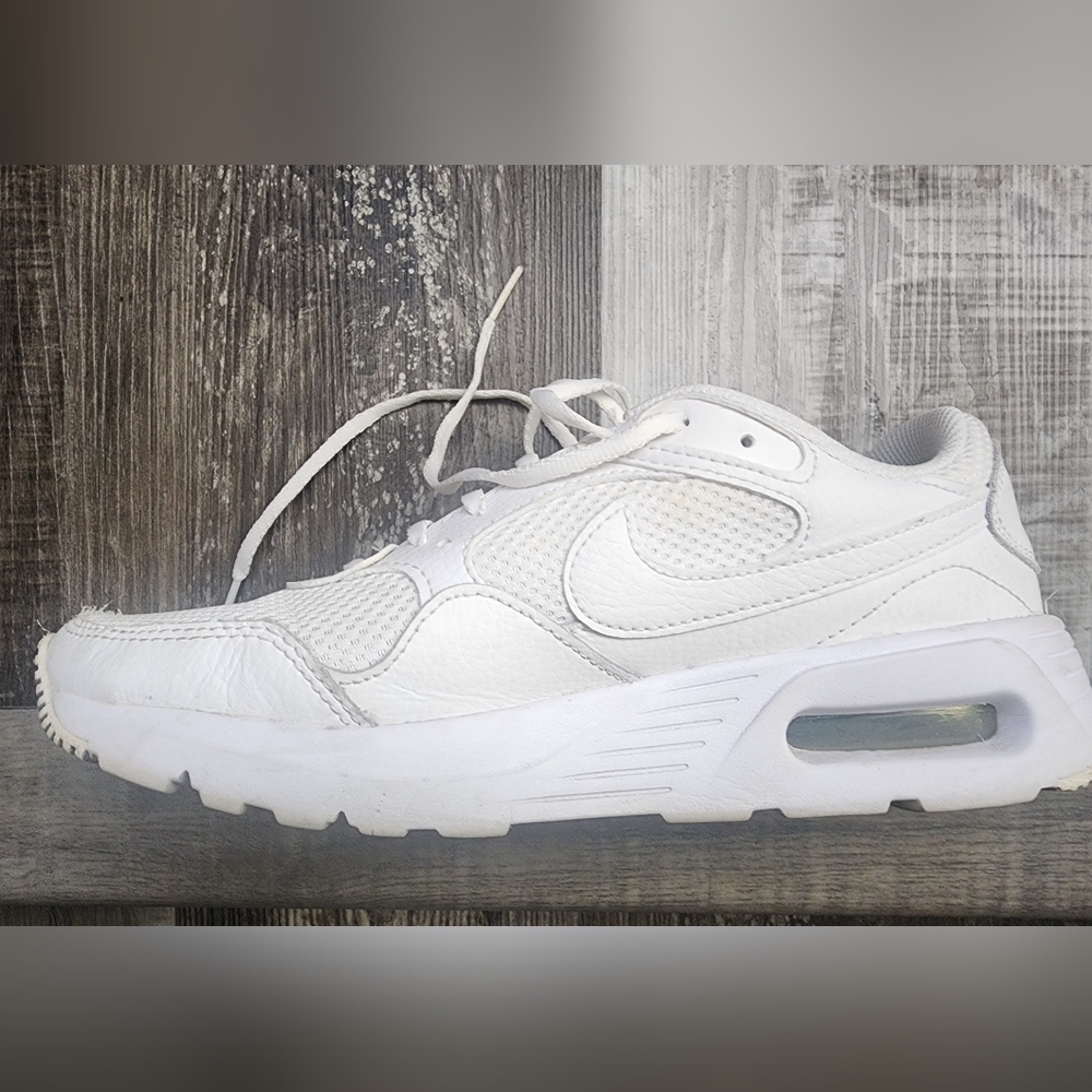 Nike Air Women's White Size 7.5 Near-new
